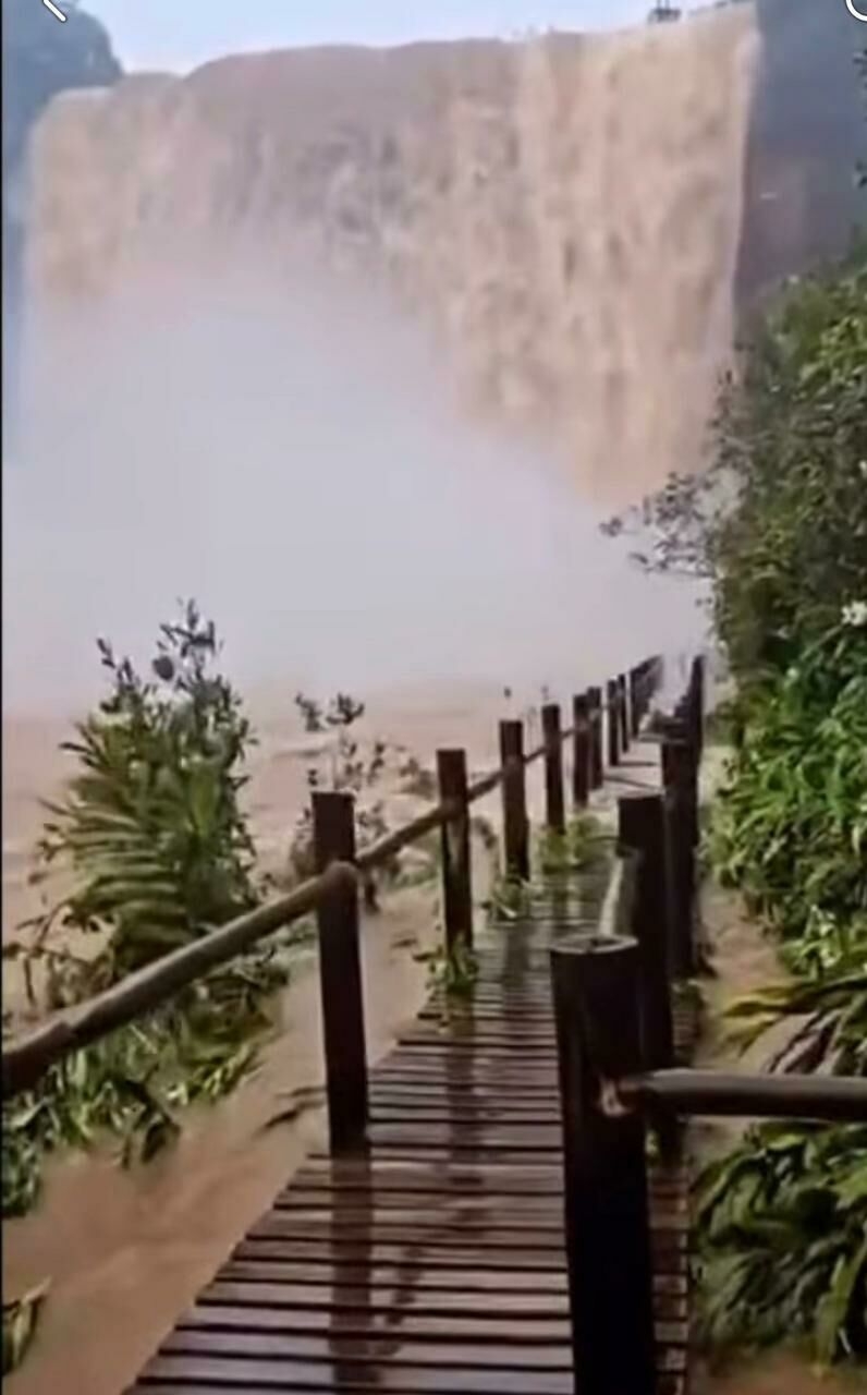 Imagem de compartilhamento para o artigo Costa Rica: Após aumento do nível do rio, Parque Salto do Sucuriú fecha trilhas e áreas de visitação da MS Todo dia